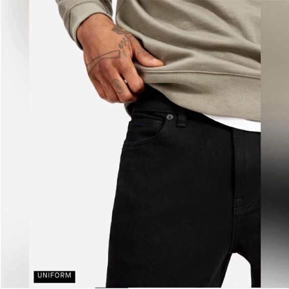 NWT Everlane The Relaxed 4-Way Stretch Organic
Jean | Uniform Black Size 33 X 32 - Picture 13 of 15